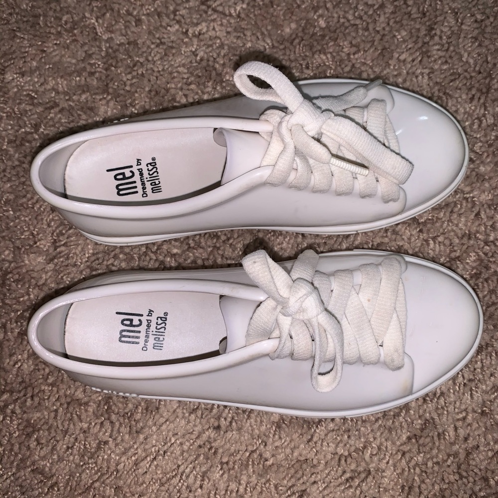 Mel by Melissa sneakers